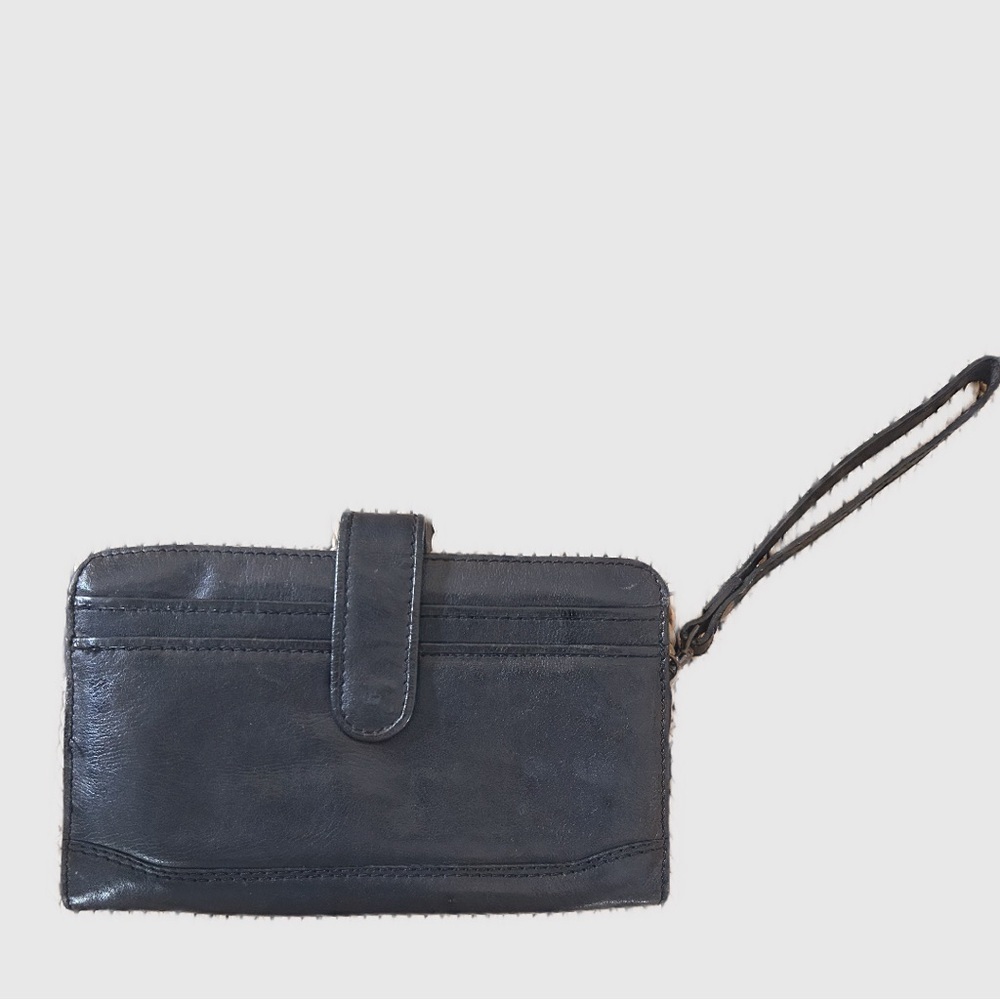 Leather clutch with wristlet - Picture 3 of 16